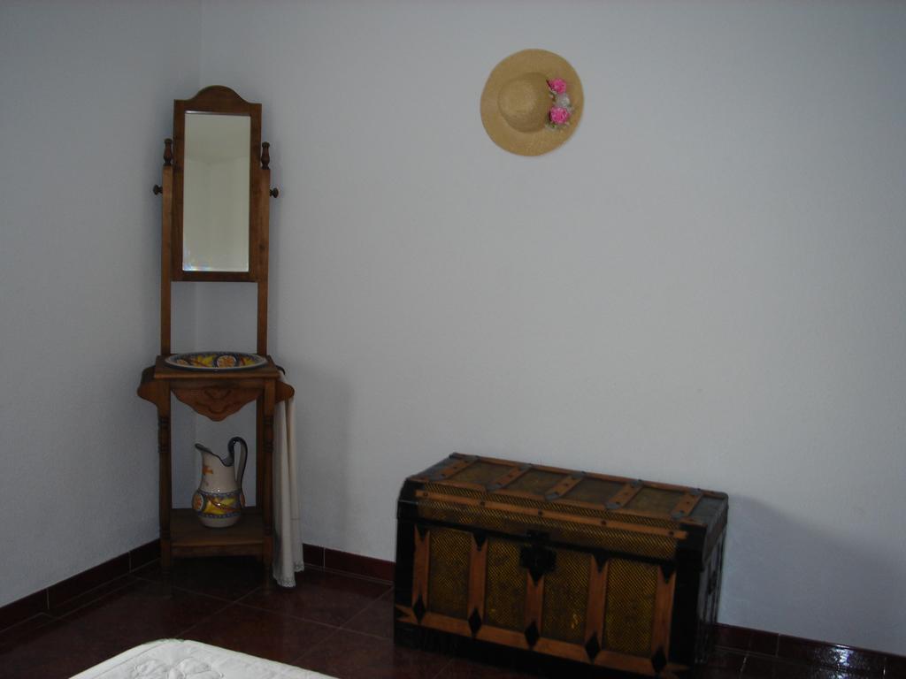Apartamentos Serrano Ribatajada Zewnętrze zdjęcie