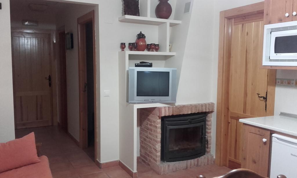 Apartamentos Serrano Ribatajada Zewnętrze zdjęcie
